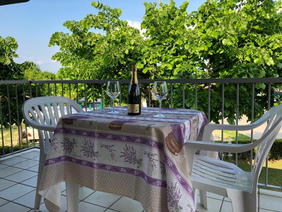 Ohana Apartments Camping Tiglio Сирмионе Экстерьер фото