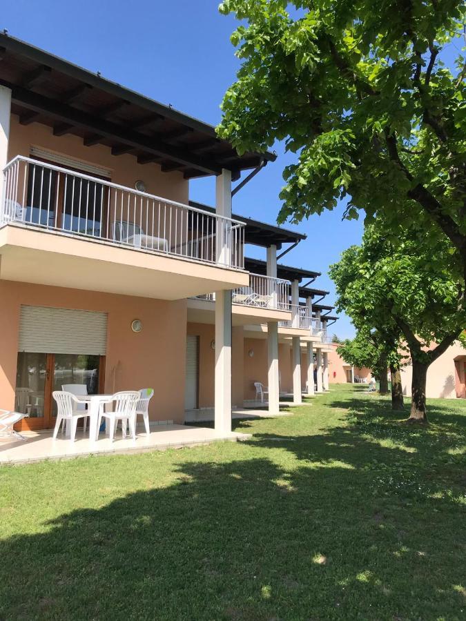 Ohana Apartments Camping Tiglio Сирмионе Экстерьер фото