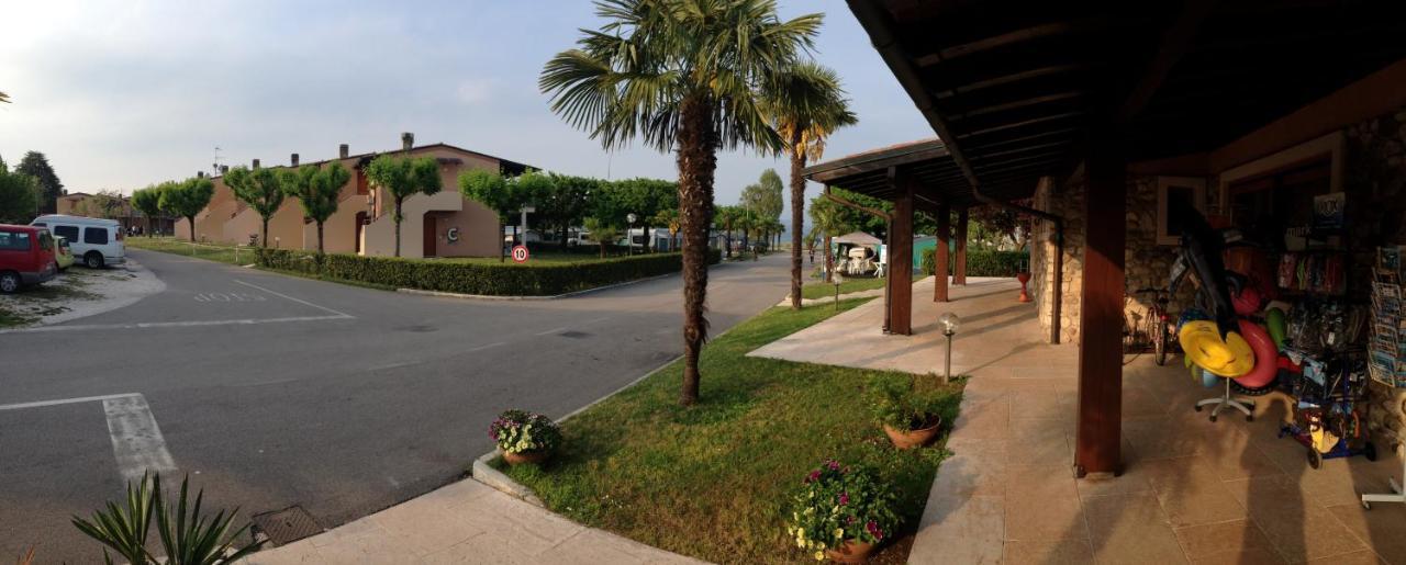 Ohana Apartments Camping Tiglio Сирмионе Экстерьер фото
